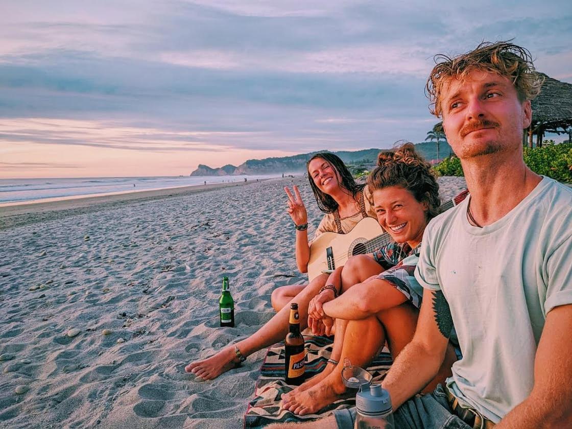 Hermanos Perdidos Surf Hostel
