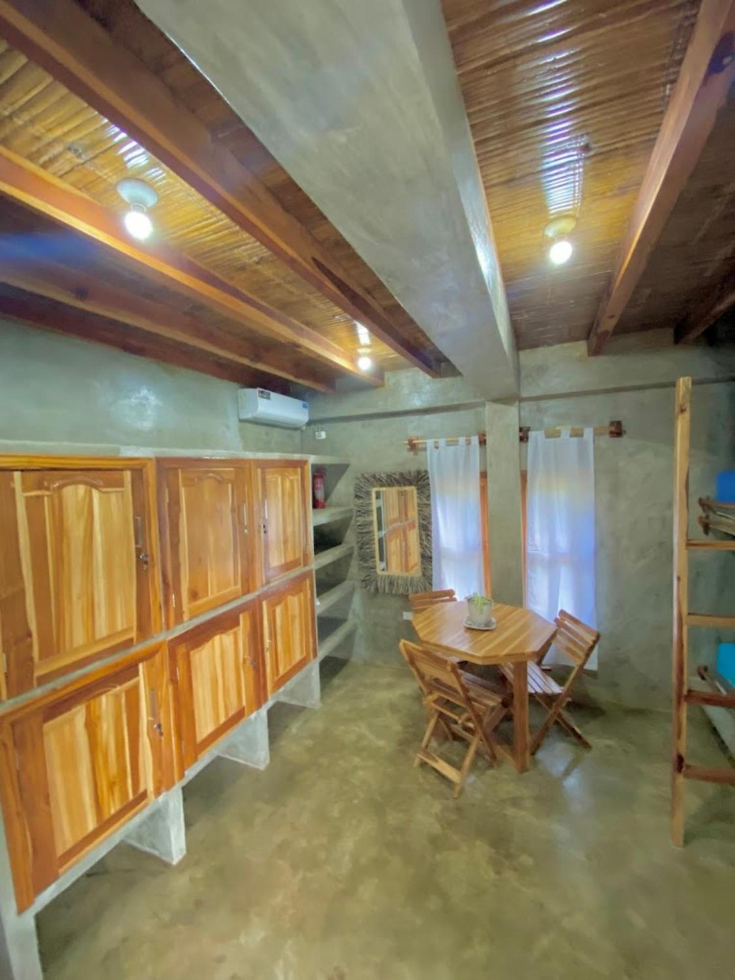 Hermanos Perdidos Surf Hostel Las Tunas