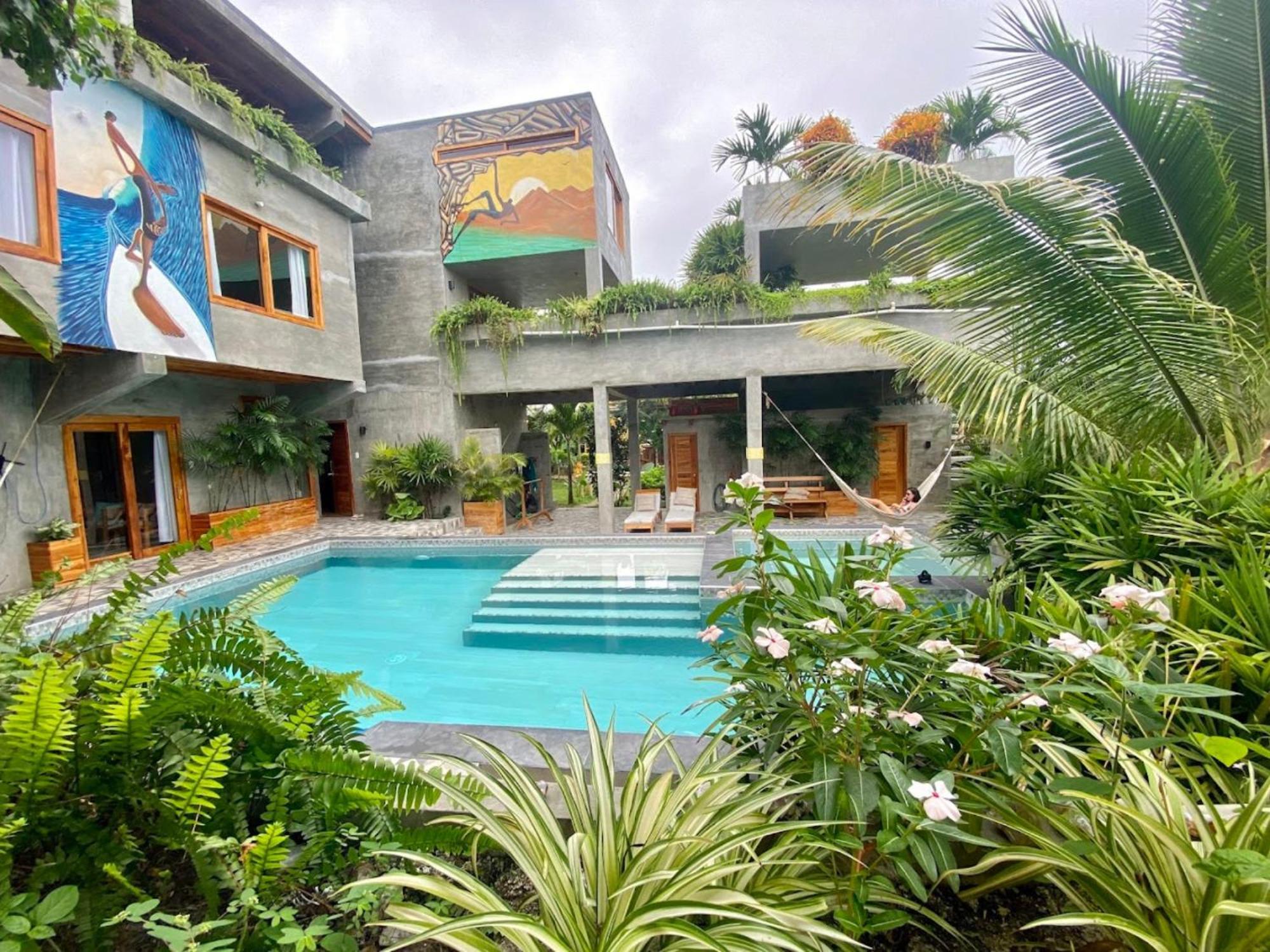Hostel Hermanos Perdidos Surf *