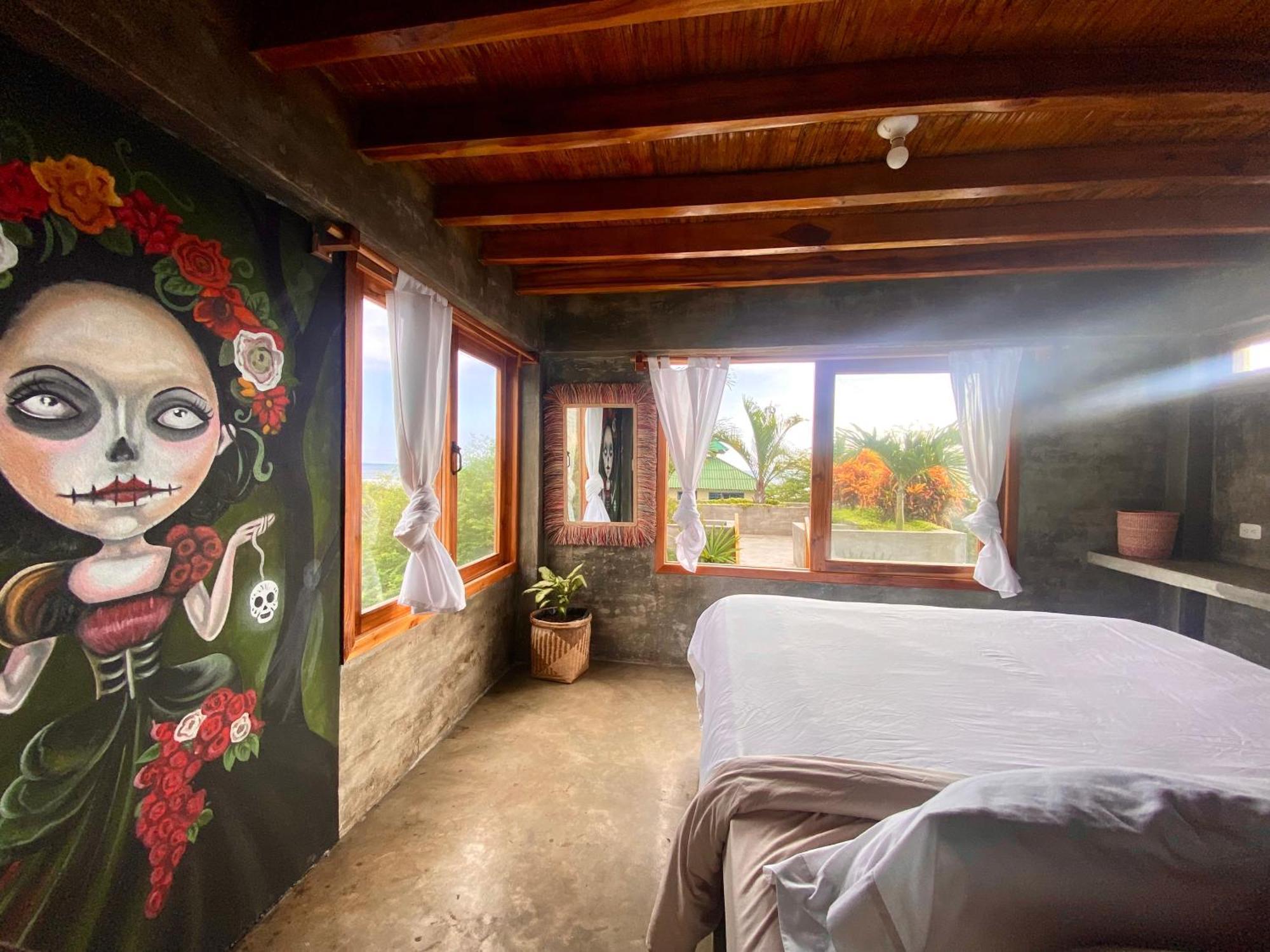 Hermanos Perdidos Surf Hostel