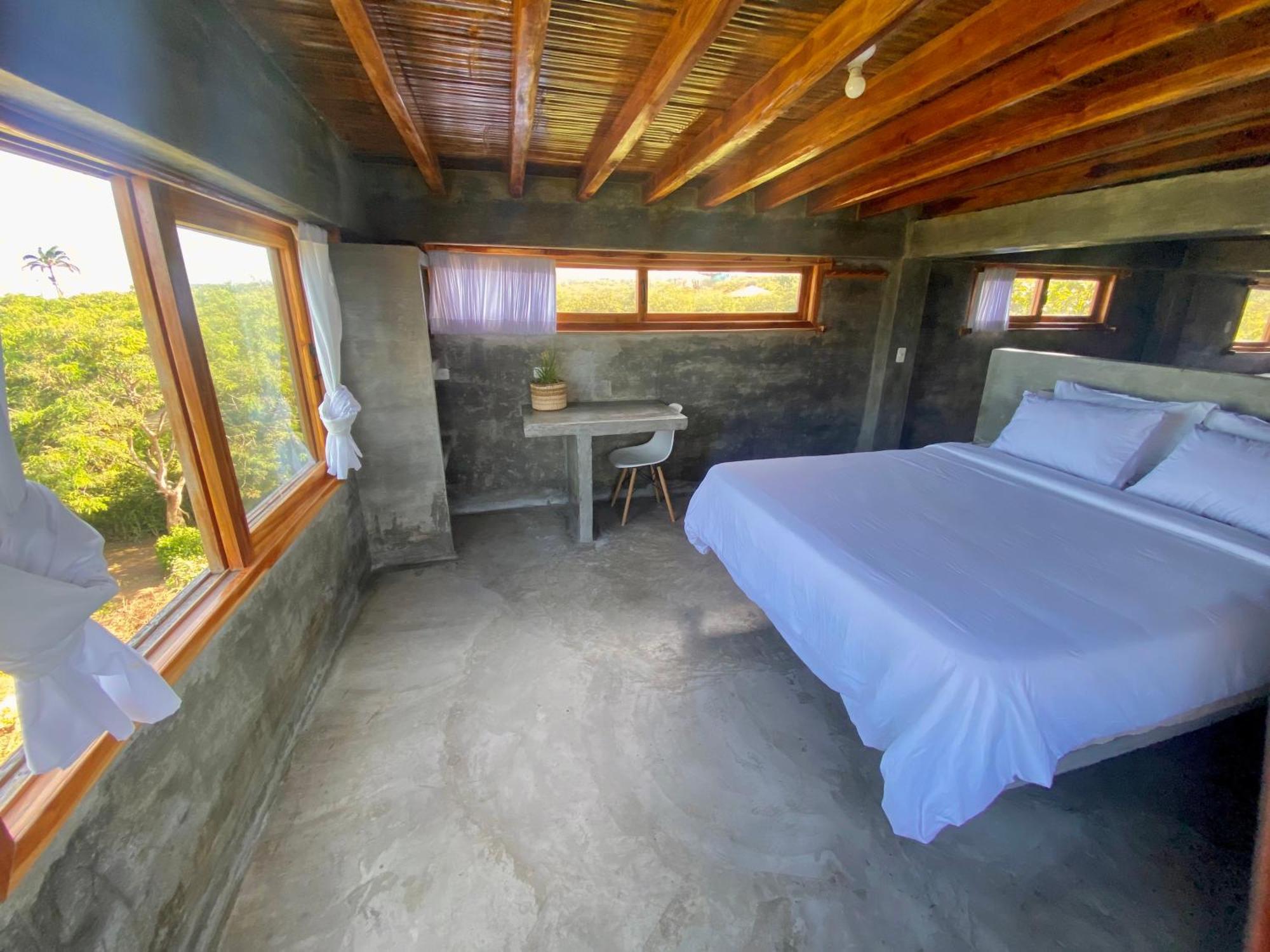 Hostel Hermanos Perdidos Surf
