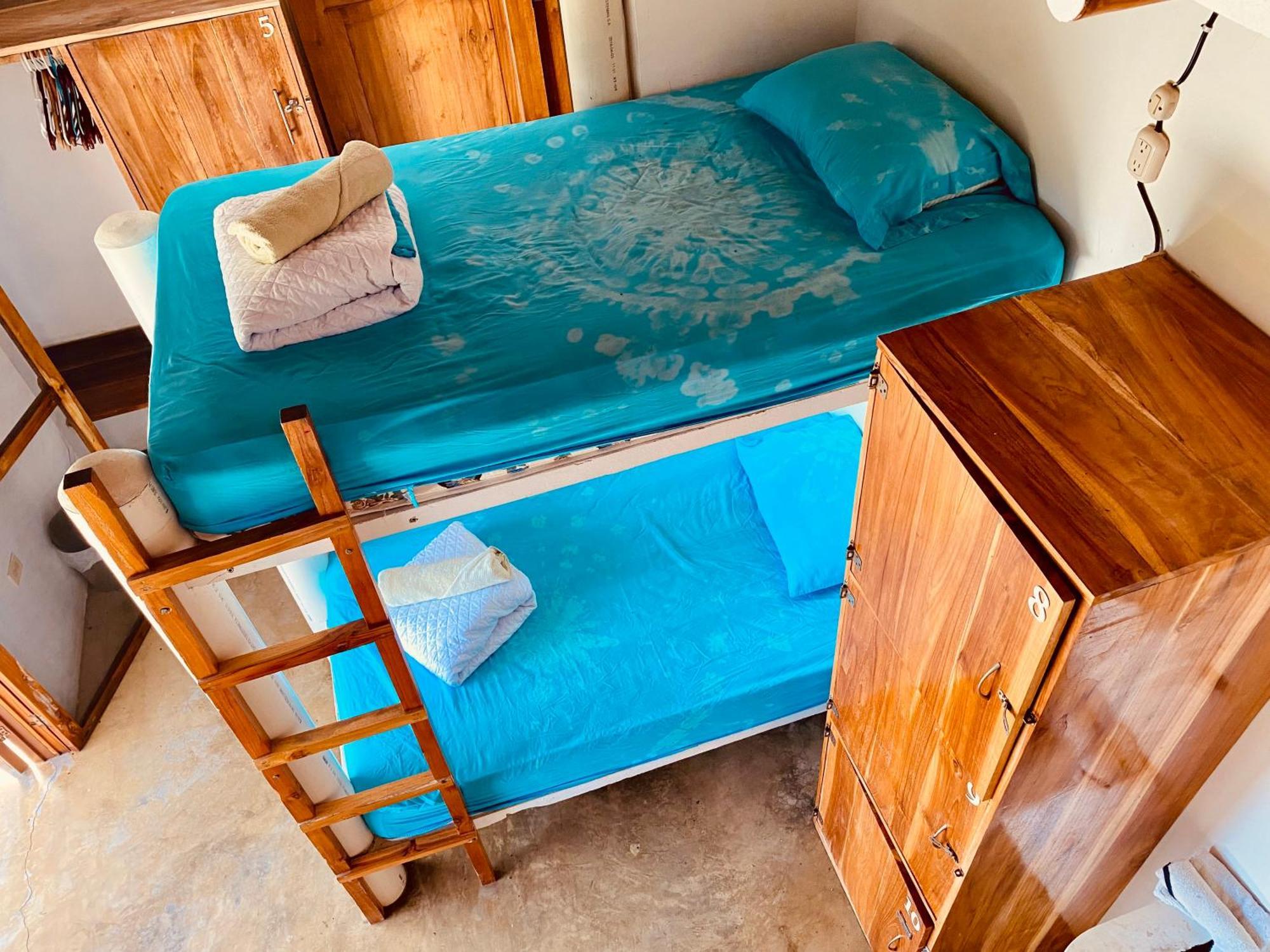 Hostel Hermanos Perdidos Surf
